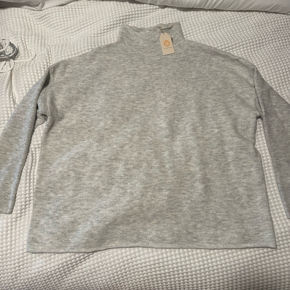 Gray Turtleneck Sweater Chrysanthemum XL